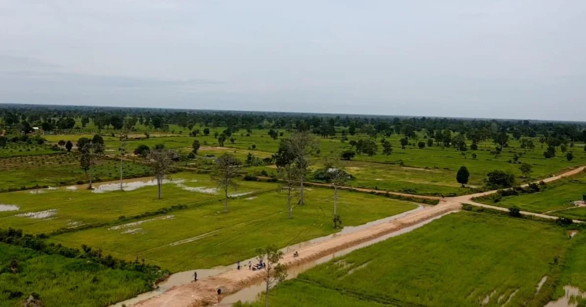 ផ្លូវបុរាណមួយខ្សែស្ថិតក្នុងឃុំជប់តាត្រាវ ស្រុកអង្គរធំ  ត្រូវបានជួសជួលឡើងវិញ