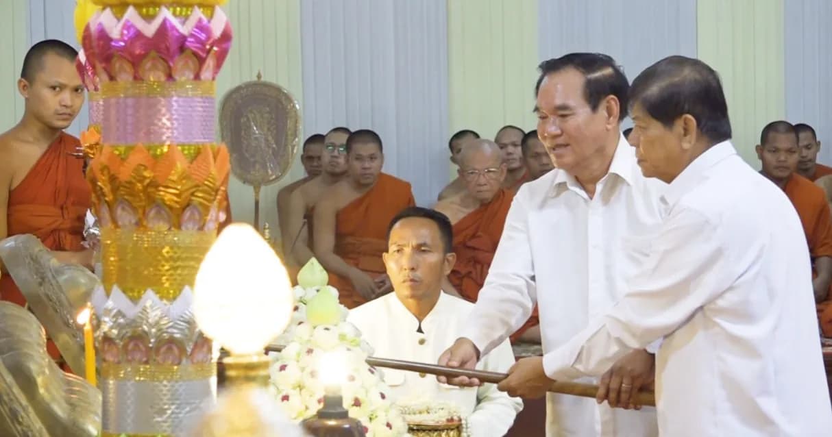 ‎ថ្នាក់ដឹកនាំខេត្តសៀមរាប ចូលរួមកាន់បិណ្ឌវេនទី៩ នៅវត្តរាជបូណ៌ ក្នុងក្រុងសៀមរាប