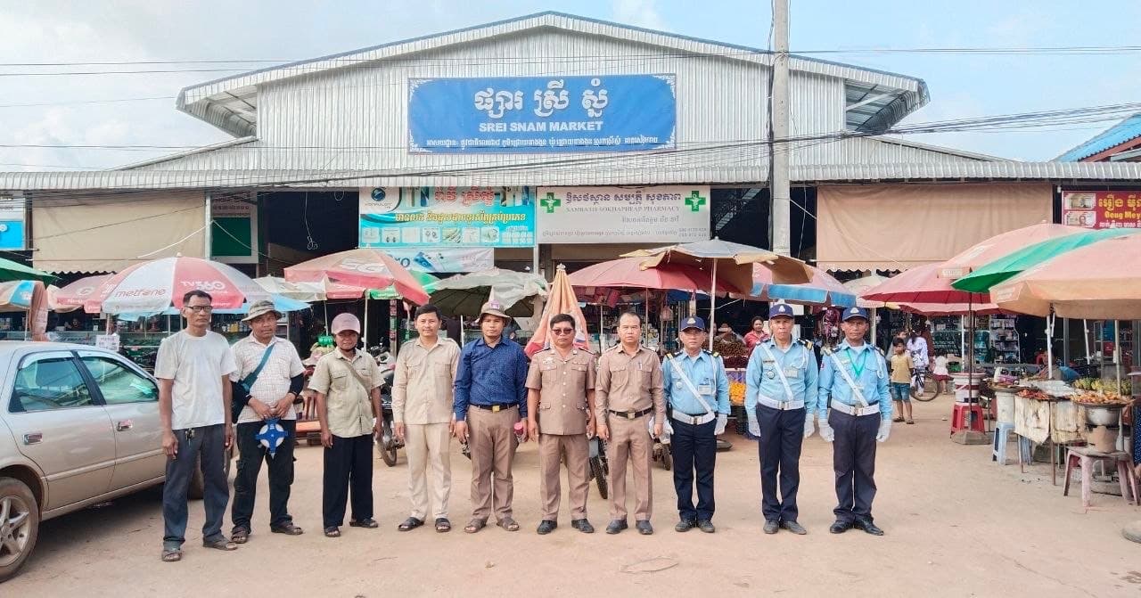 រដ្ឋបាលស្រុកស្រីស្នំ នឹងអនុវត្តវិធានការតាមផ្លូវច្បាប់ ចំពោះបងប្អូនអាជីវករលក់ដូរនៅផ្សារស្រីស្នំ ដែលមិនចូលរួមរៀបចំការលក់ដូរឱ្យបានត្រឹមត្រូវ
