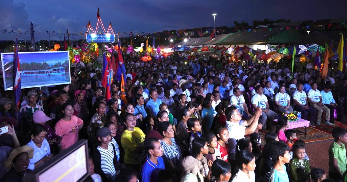 ទិដ្ឋភាពថ្ងៃទី១ នៃព្រឹត្តិការណ៍ទេសចរណ៍បរិស្ថានឆ្នាំ២០២៦ នៅសហគមន៍ទេសចរណ៍កំពង់ឃ្លាំង។ សូមបងប្អូនចូលរួមទស្សនាឱ្យបានច្រើកុះករ!