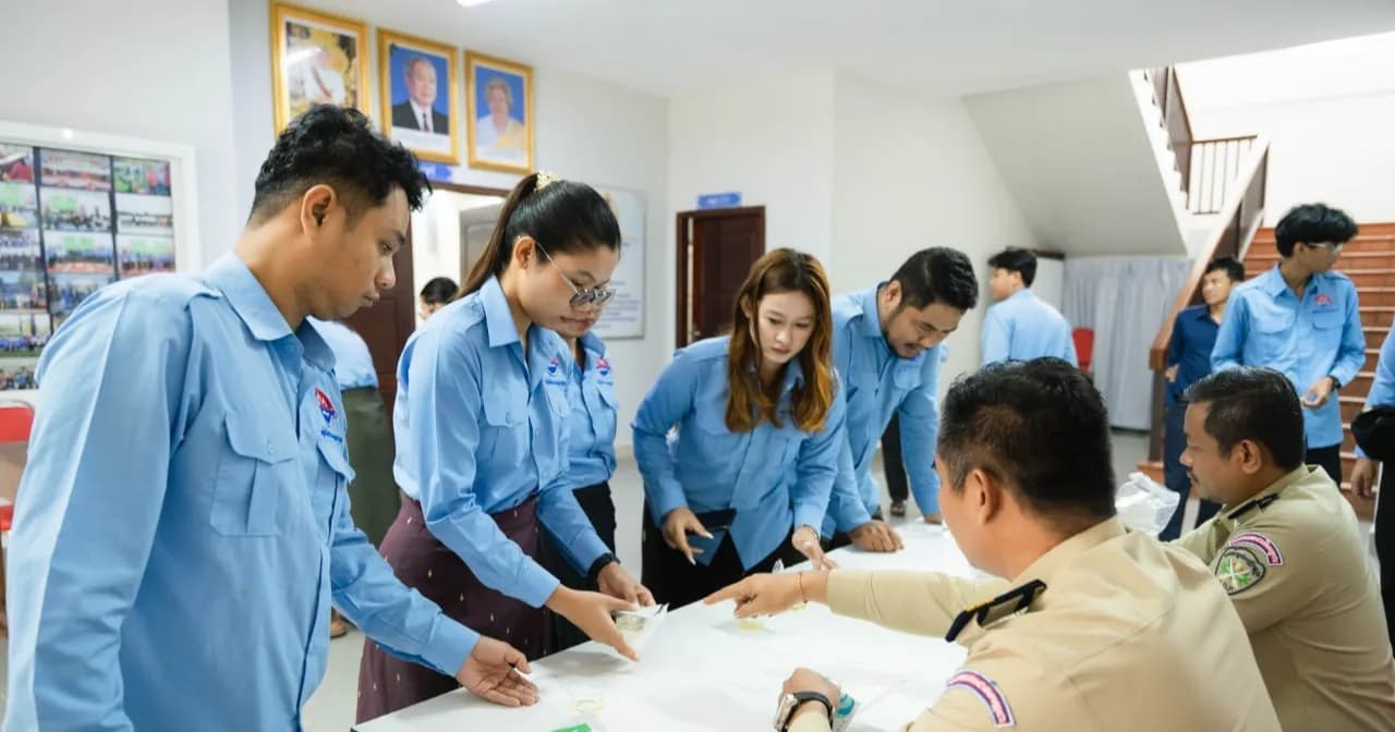 នៅថ្ងៃទី១៥ ខែកញ្ញា ឆ្នាំ២០២៦នេះ មន្ត្រីជំនាញនៃស្នងការដ្ឋាននគរបាលខេត្តសៀមរាប បានចុះធ្វើតេស្តទឹកមូត្រ ស្វែងរកសារធាតុញៀន ជូនថ្នាក់ដឹកនាំ និងមន្ត្រីរាជការនៃមន្ទីរព័ត៌មានខេត្តសៀមរាប។