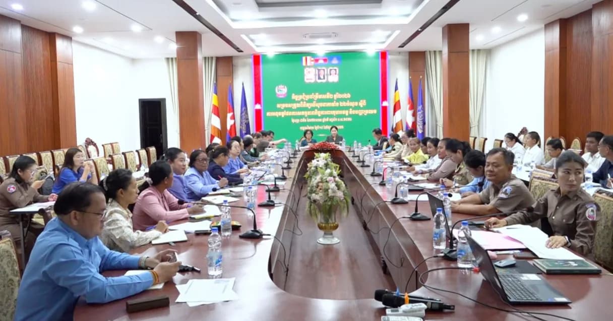 រដ្ឋបាលខេត្តសៀមរាប បើកកិច្ចប្រជុំត្រួតពិនិត្យលើសូចនាករទាំង ២២ចំណុច ស្ដីពីការអនុវត្តផែនការសកម្មភាពកិច្ចការកុមារខេត្ត ប្រចាំឆមាសទី២