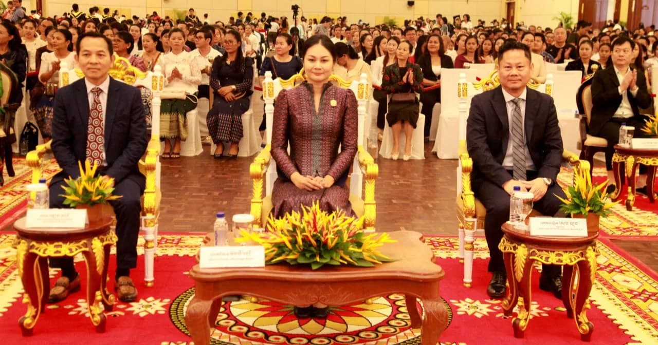 អាជ្ញាធរខេត្តសៀមរាប៖ ភាពជោគជ័យពិតប្រាកដរបស់សិស្ស មិនមែនមានត្រឹមចំណេះដឹងនោះទេ តែត្រូវមានសីលធម៌ និងគុណធម៌ជាចាំបាច់