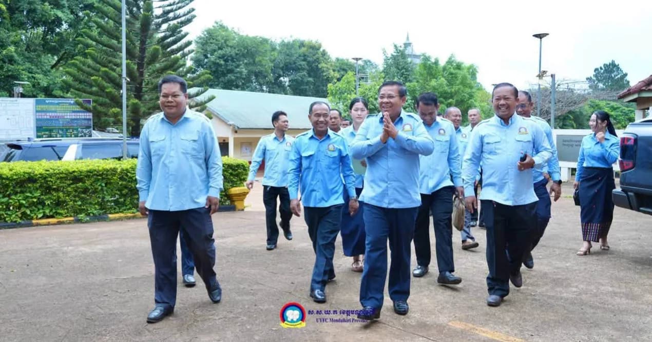 អភិបាលខេត្តមណ្ឌលគិរី អញ្ជើញសំណេះសំណាលជាមួយសិស្សានុសិស្ស ដែលកំពុងរៀនបំប៉នត្រៀមប្រលងទុតិយភូមិ(បាក់ឌុប)ឆ្នាំសិក្សា២០២៥-២០២៦