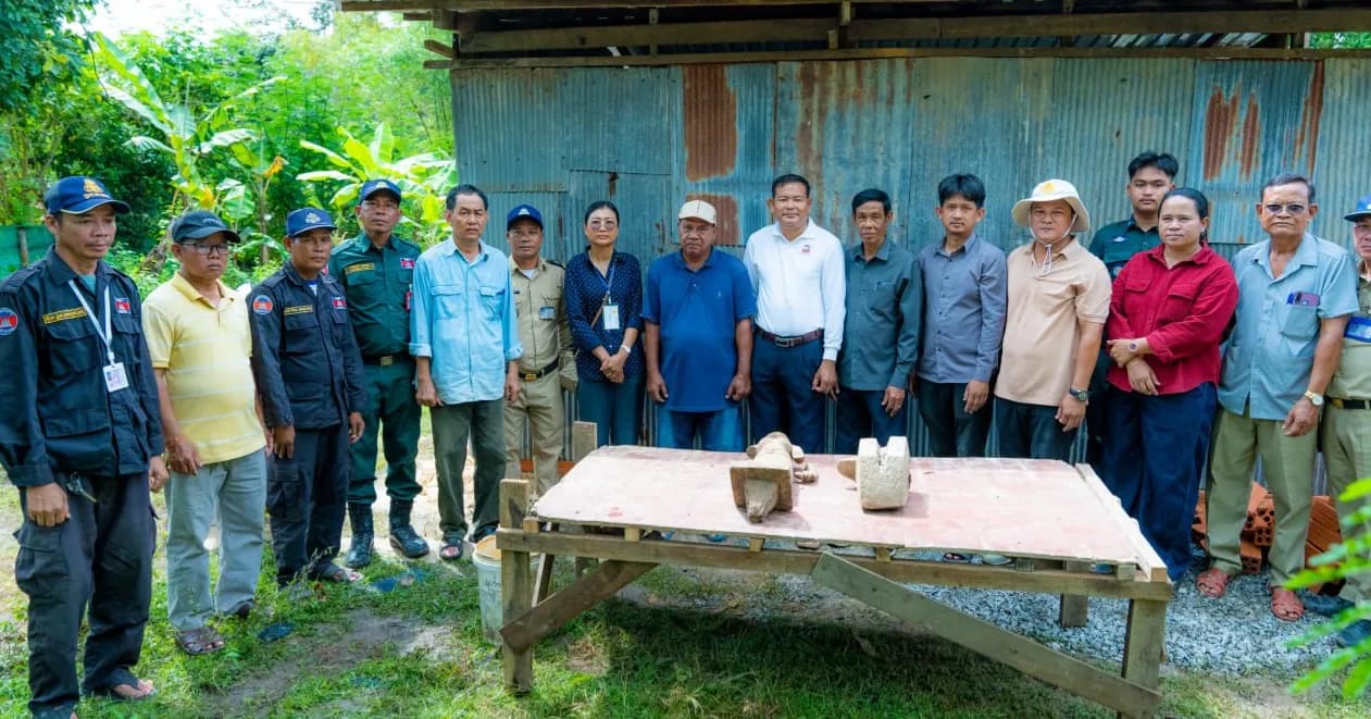ប្រជាពលរដ្ឋក្នុងសង្កាត់នគរធំ ប្រទះឃើញរូបបដិមាមួយអង្គពេលជីកដីជិតផ្ទះ និងបានប្រគល់ជូនដល់មន្ត្រីជំនាញយកទៅរក្សាទុក