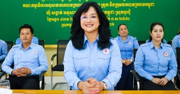 លោកជំទាវ ឃឹម សុខឃាង ញ៉ែមសំអឿន អនុប្រធានអចិន្រ្តៃយ៍គណៈ កម្មាធិការសាខា តំណាងឯកឧត្តម ញ៉ែម សំអឿន អភិបាលខេត្ត និង ជាប្រធានគណ:កម្មាធិការសាខាកាកបាទក្រហមកម្ពុជា ខេត្តរតនគិរី
