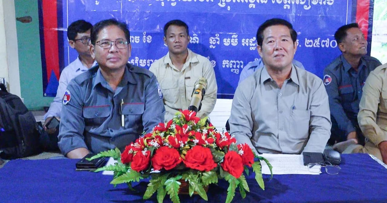 ឯកសារក្បាលដីក្នុងភូមិគោកកក់ ឃុំស្វាយចេក ត្រូវបានបិទផ្សាយជាសាធារណៈ ដើម្បីឱ្យអ្នកពាក់ព័ន្ធពិនិត្យ ផ្ទៀងផ្ទាត់មុននឹងចេញបណ្ណកម្មសិទ្ធិ
