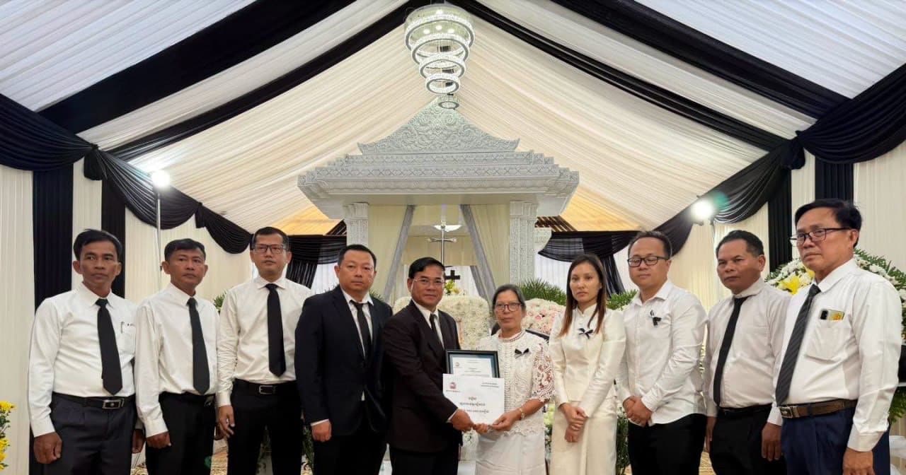 ថ្នាក់ដឹកនាំខេត្តចូលរួមពិធីគោរពវិញ្ញាណក្ខន្ធសព ឯកឧត្តម ទួន ថាវរៈ