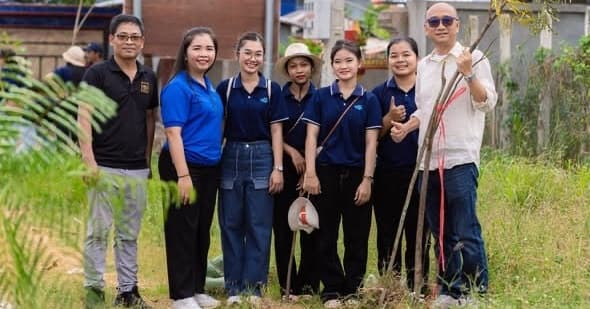 ក្លឹបធនធានមនុស្សខេត្តសៀមរាប បានរៀបចំដាំកូនឈើចំនួនសរុប ៣៥០ដើម